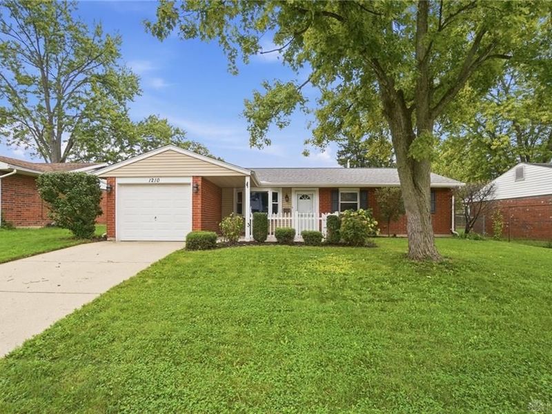 1210 Gettysburg Drive, Troy, OH 45373 Photo 3