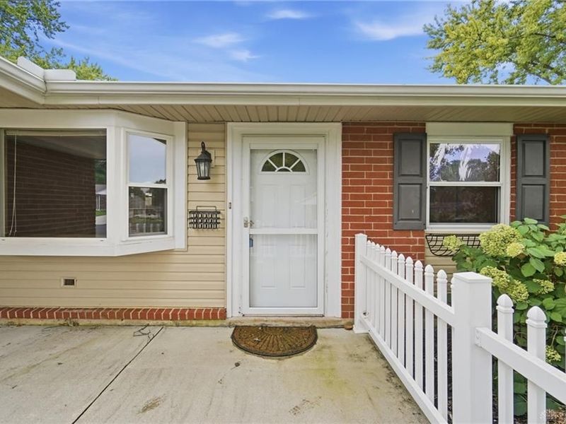 1210 Gettysburg Drive, Troy, OH 45373 Photo 4