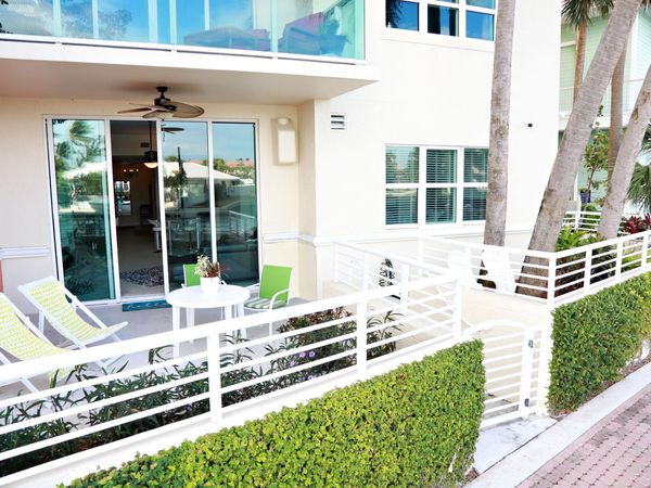 2650 LAKE SHORE Drive, Unit 101, Riviera Beach, FL 33404
