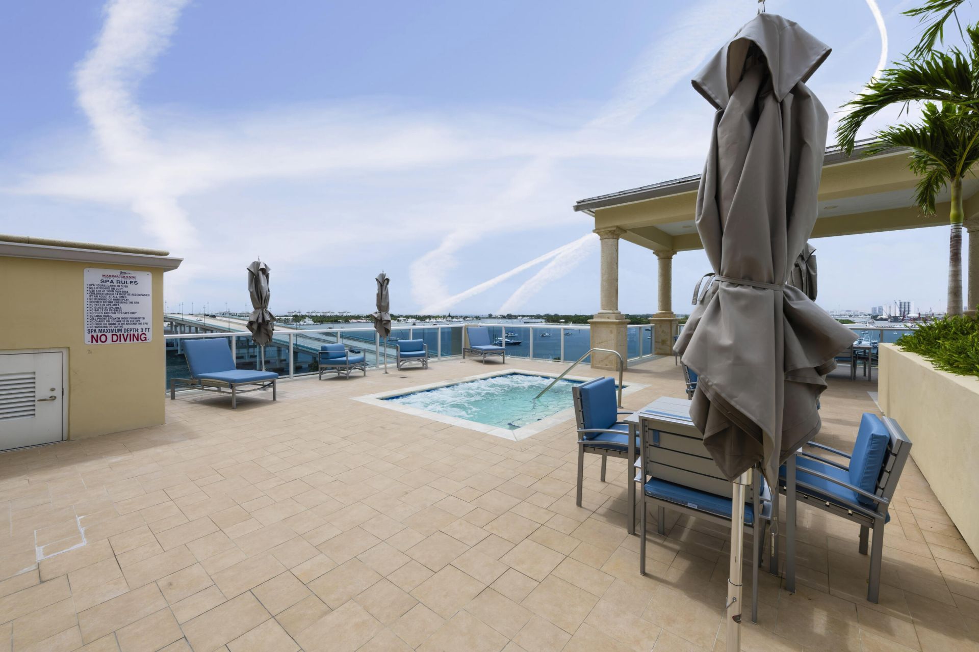 2650 Lake Shore Drive, Unit 101, Riviera Beach, FL 33404 Photo