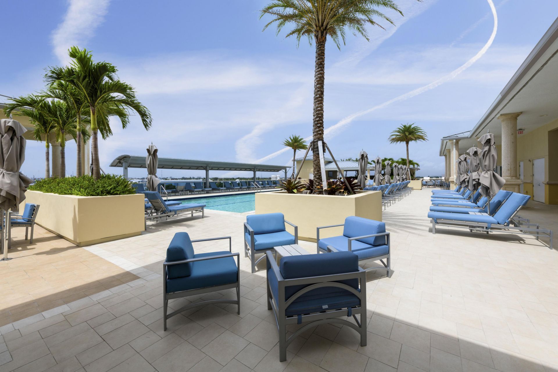 2650 Lake Shore Drive, Unit 101, Riviera Beach, FL 33404 Photo