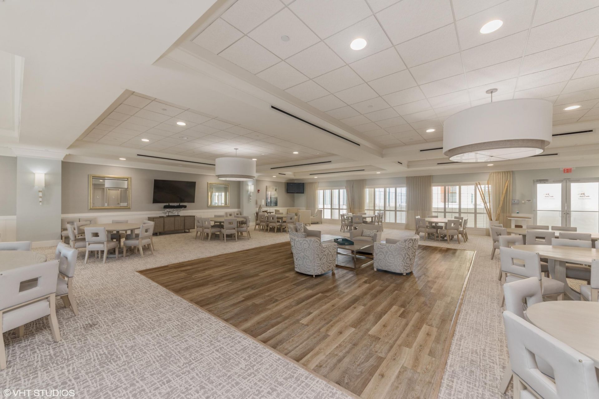 2650 Lake Shore Drive, Unit 101, Riviera Beach, FL 33404 Photo