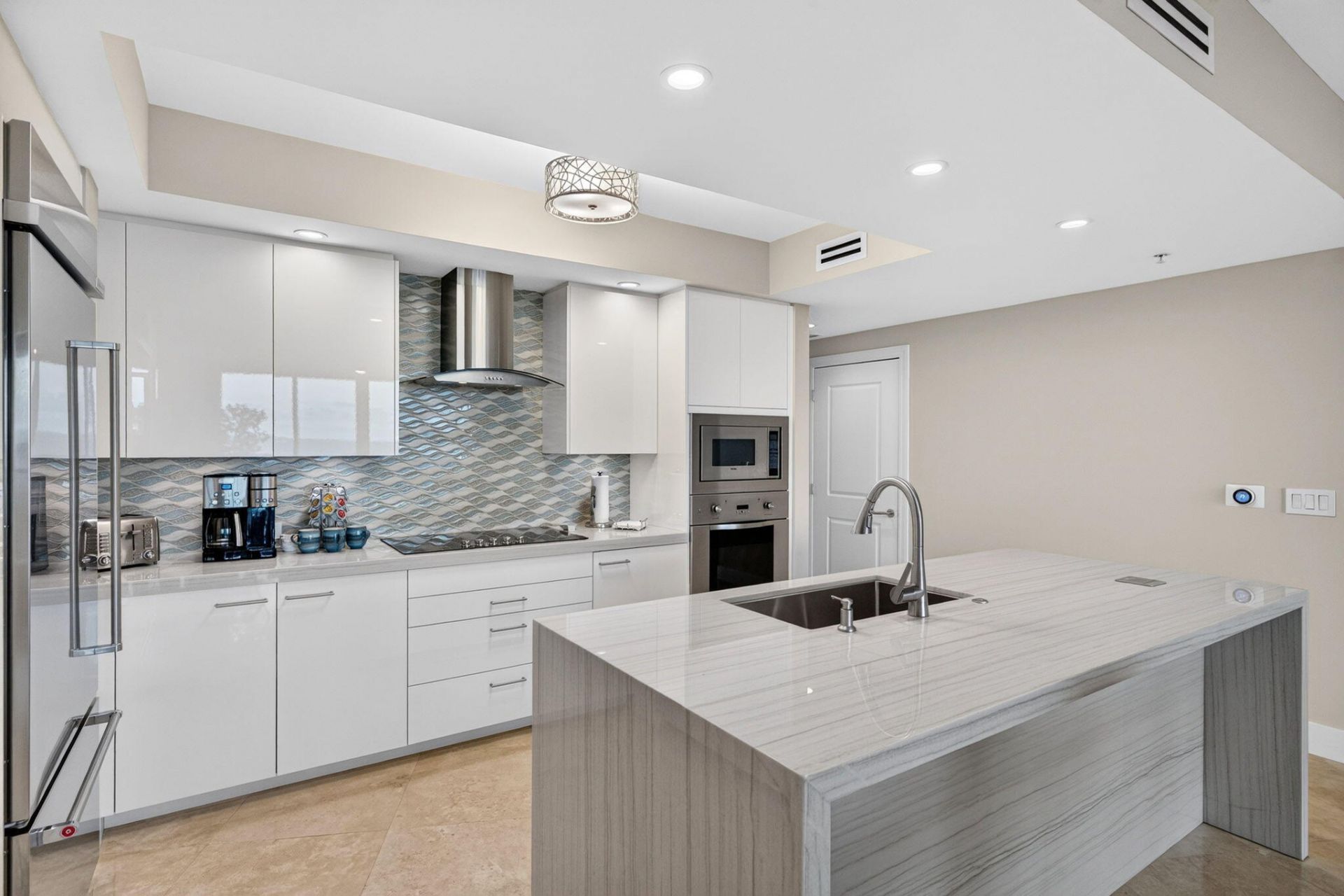 1 N Ocean Boulevard, Unit 602, Pompano Beach, FL 33062 Photo