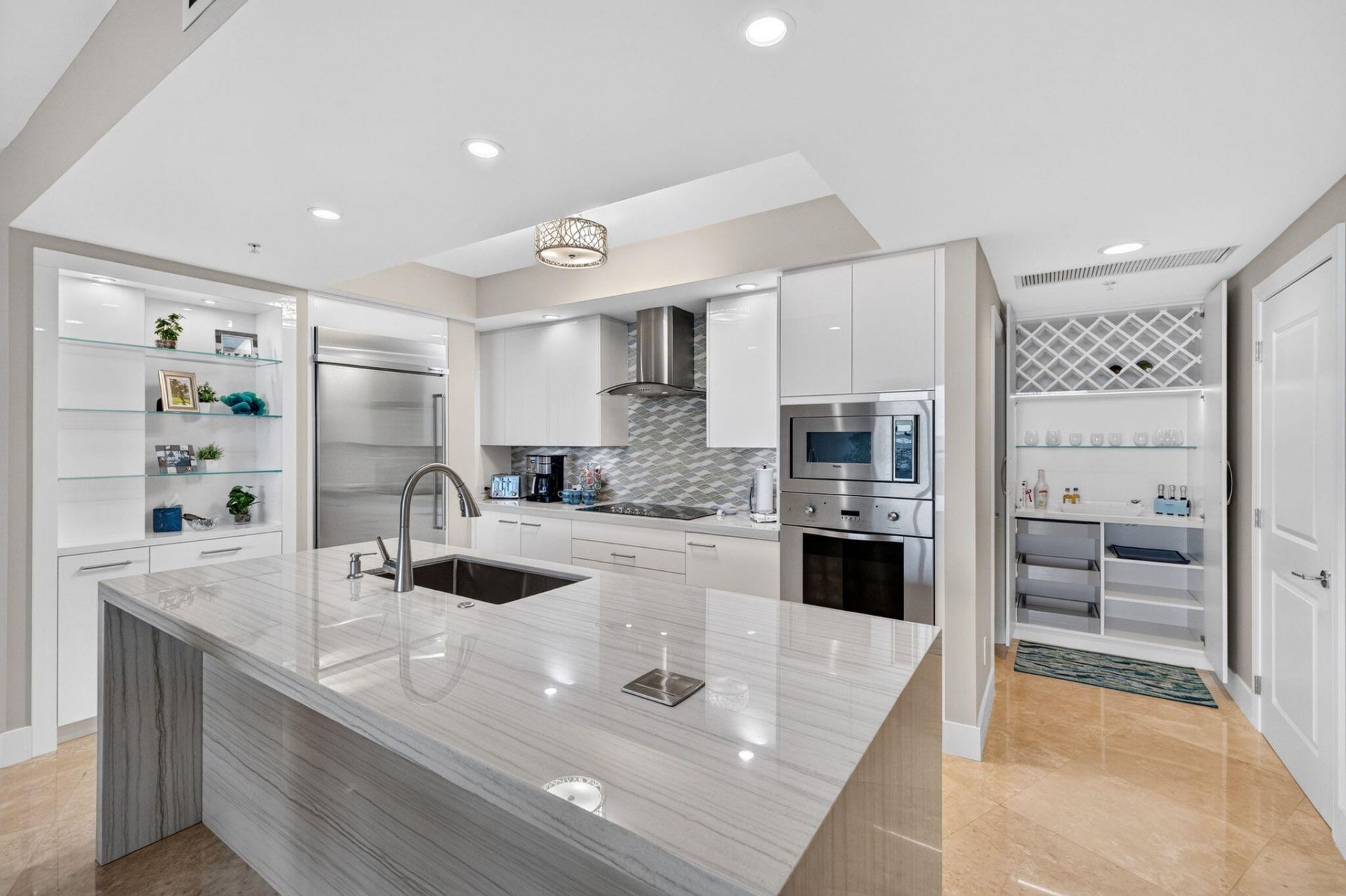 1 N Ocean Boulevard, Unit 602, Pompano Beach, FL 33062 Photo