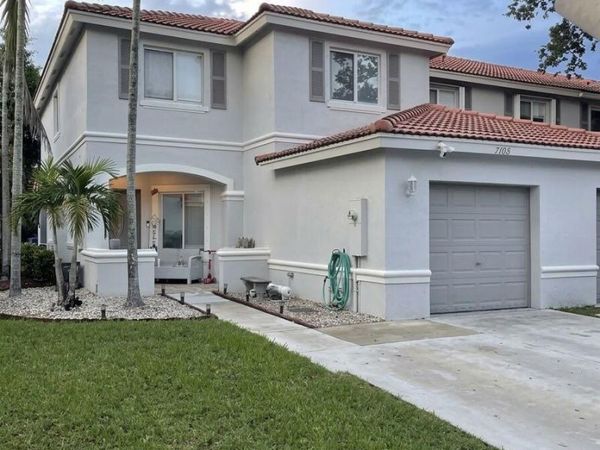 7108 HAWKS NEST Terrace, Riviera Beach, FL 33407