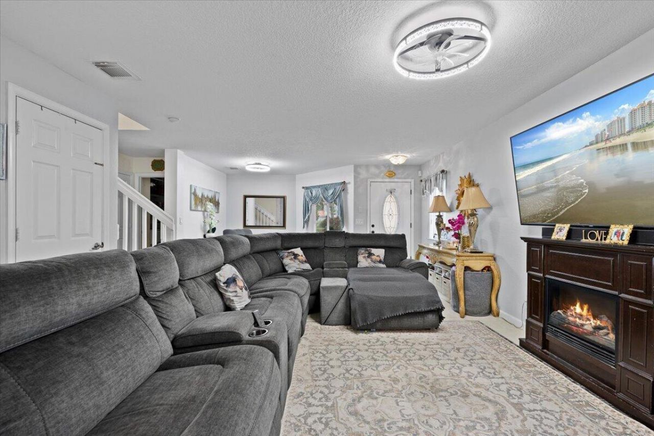 7108 Hawks Nest Terrace, Riviera Beach, FL 33407 Photo