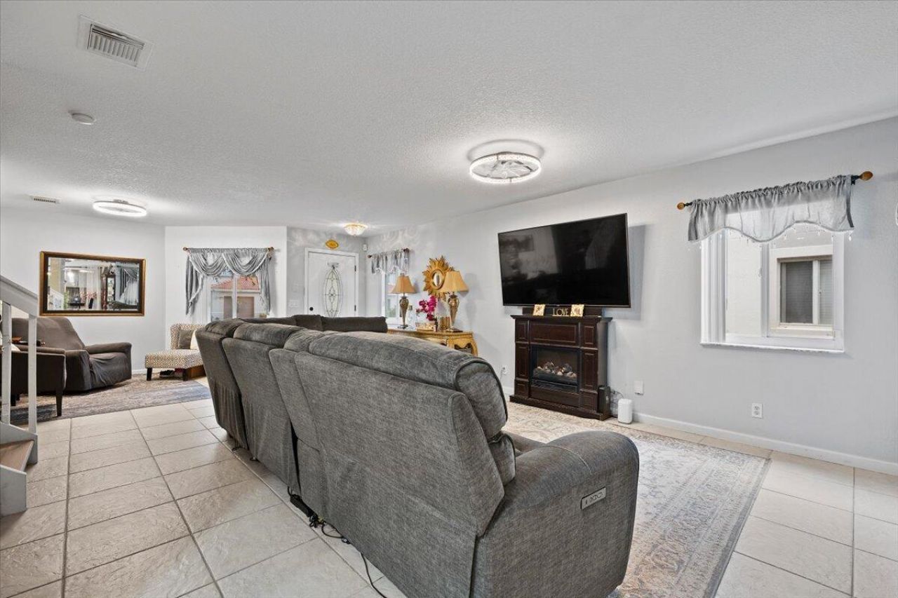 7108 Hawks Nest Terrace, Riviera Beach, FL 33407 Photo