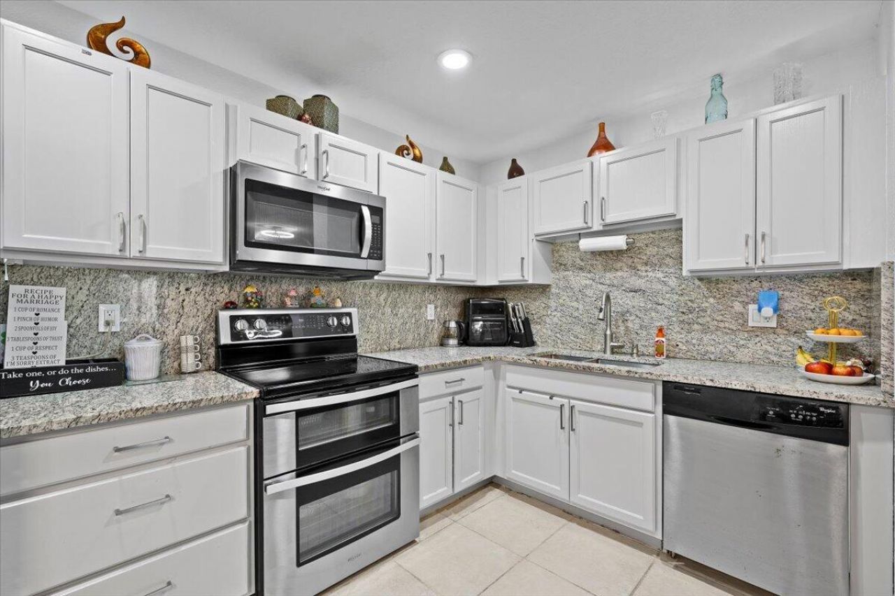 7108 Hawks Nest Terrace, Riviera Beach, FL 33407 Photo