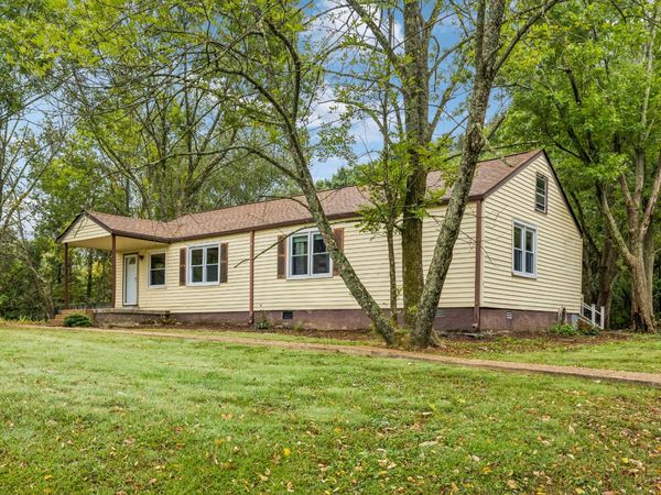 7525 S Swift Rd , Goodlettsville, TN 37072