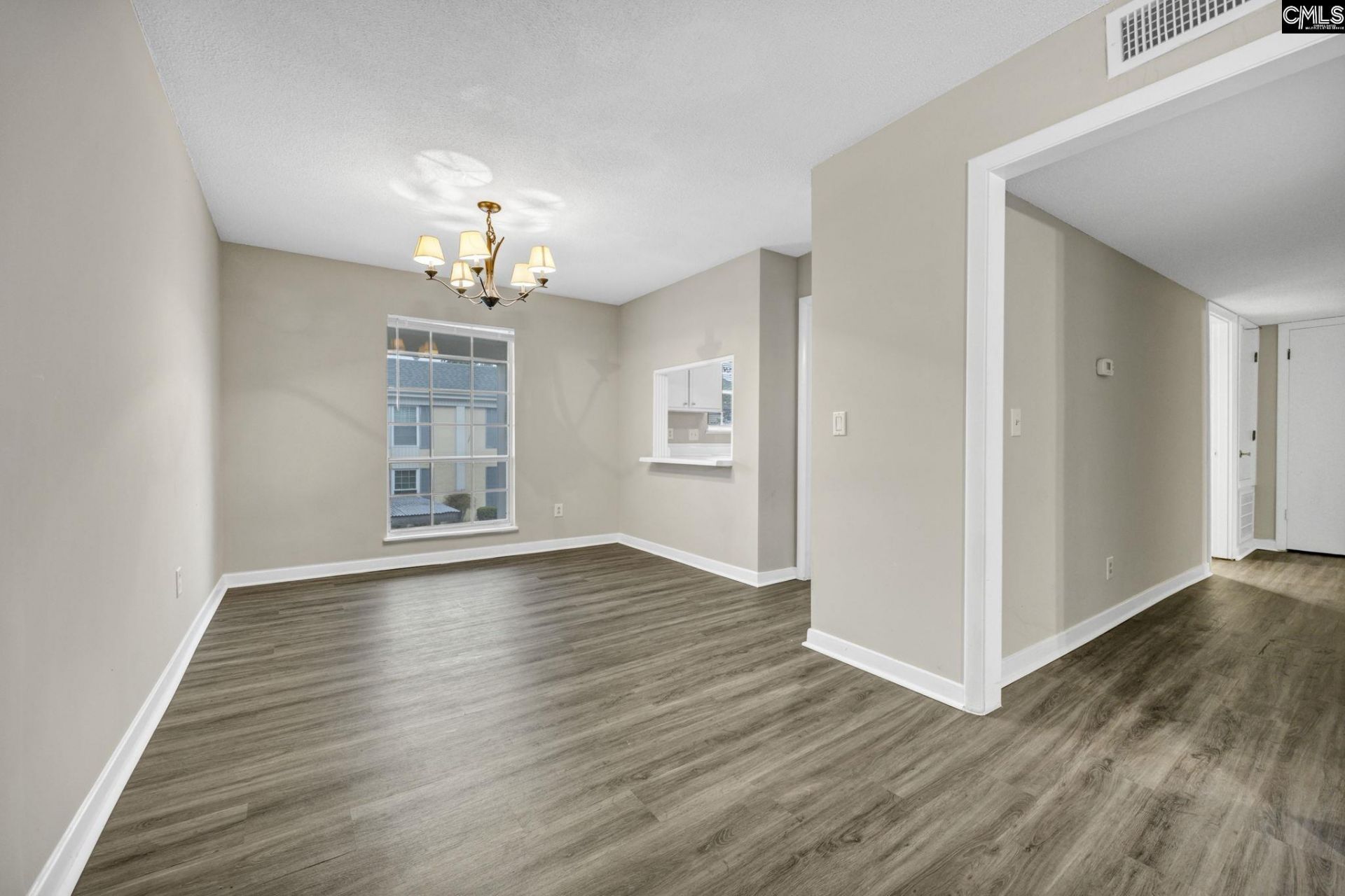 3600 Chateau Drive  Photo 10