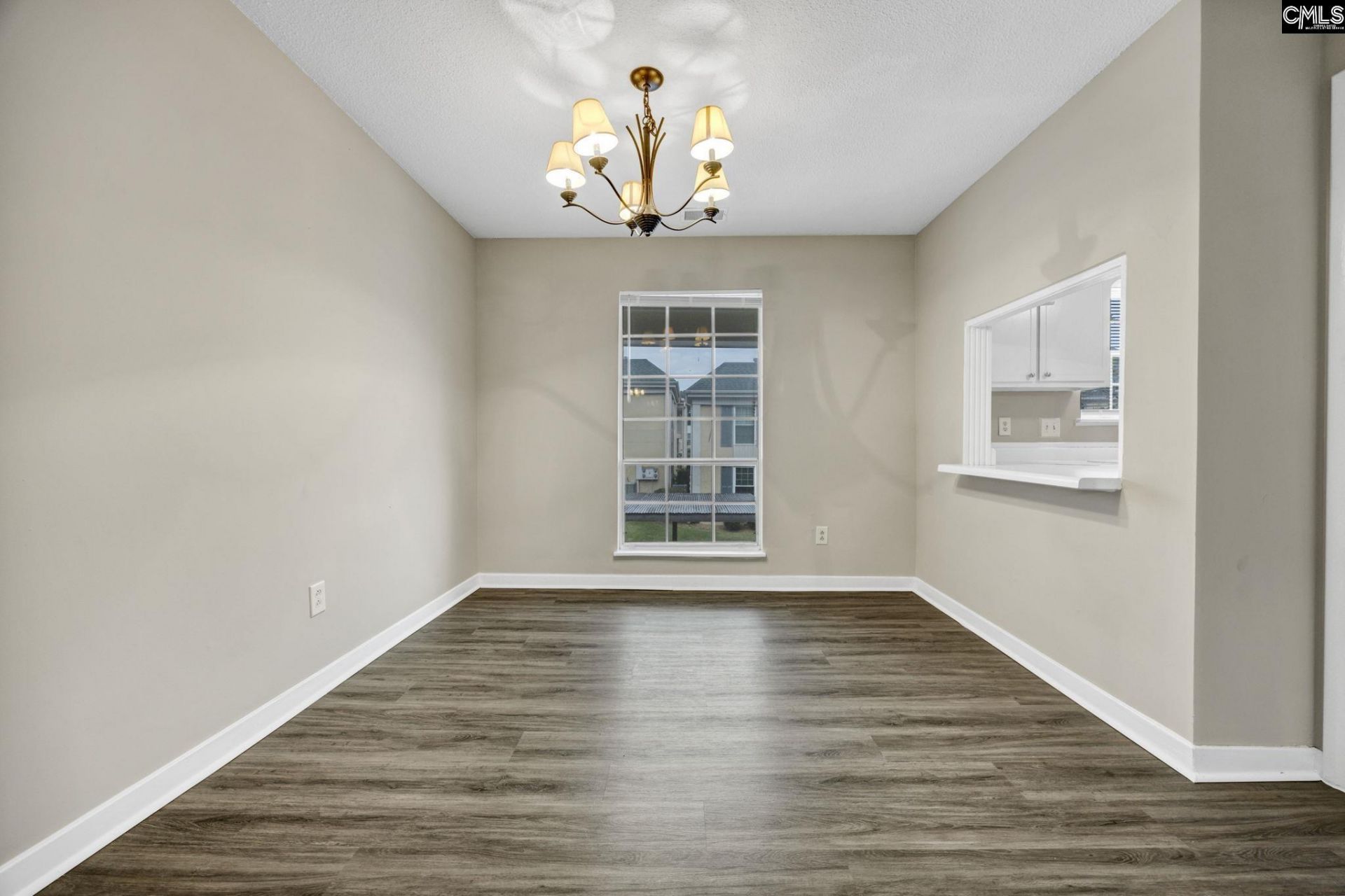 3600 Chateau Drive  Photo 12