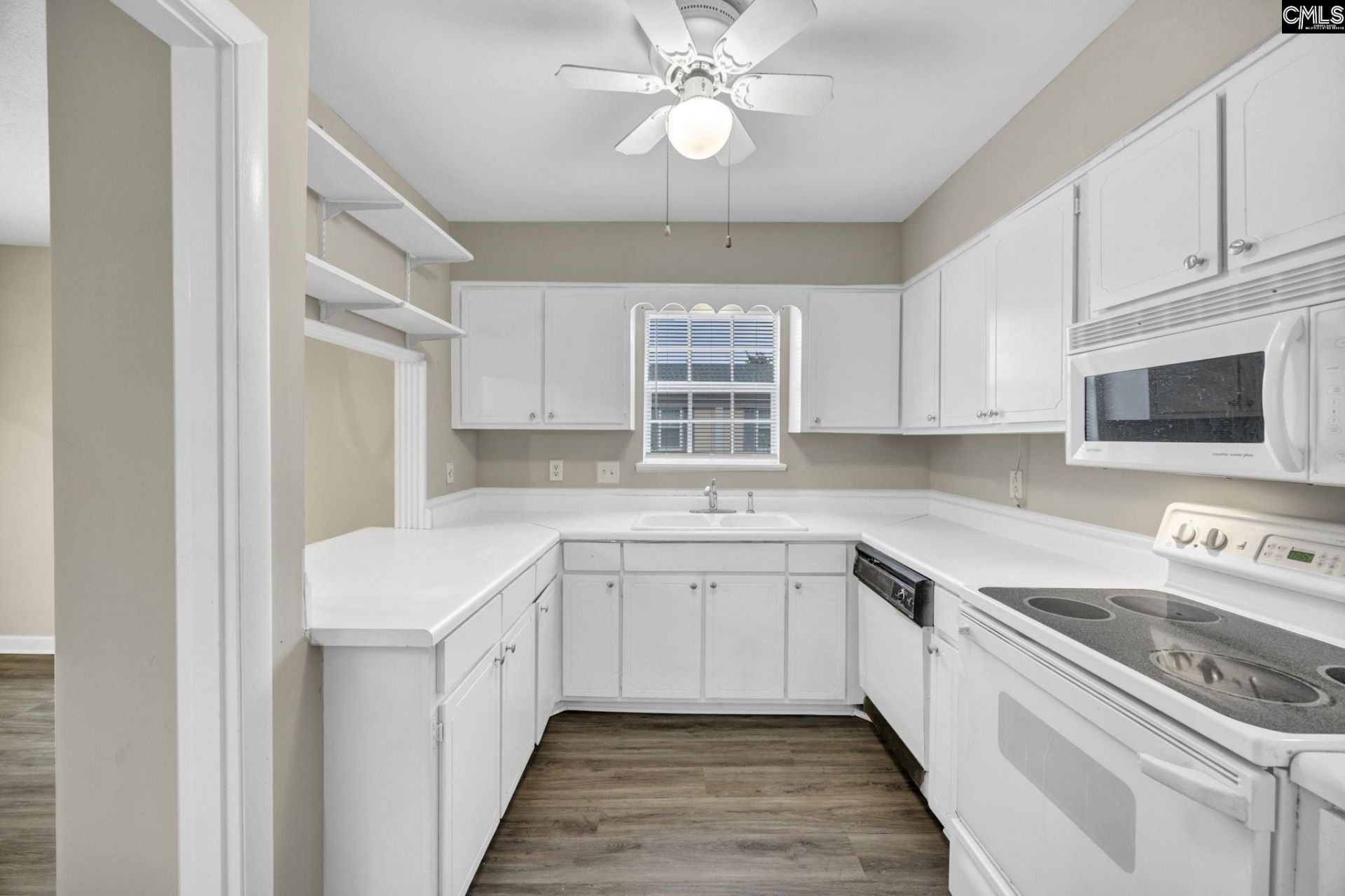 3600 Chateau Drive  Photo 16