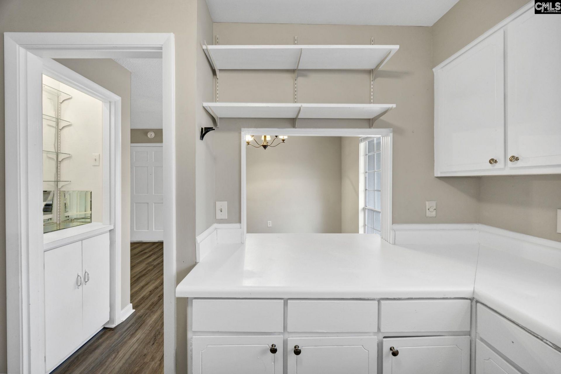 3600 Chateau Drive  Photo 17