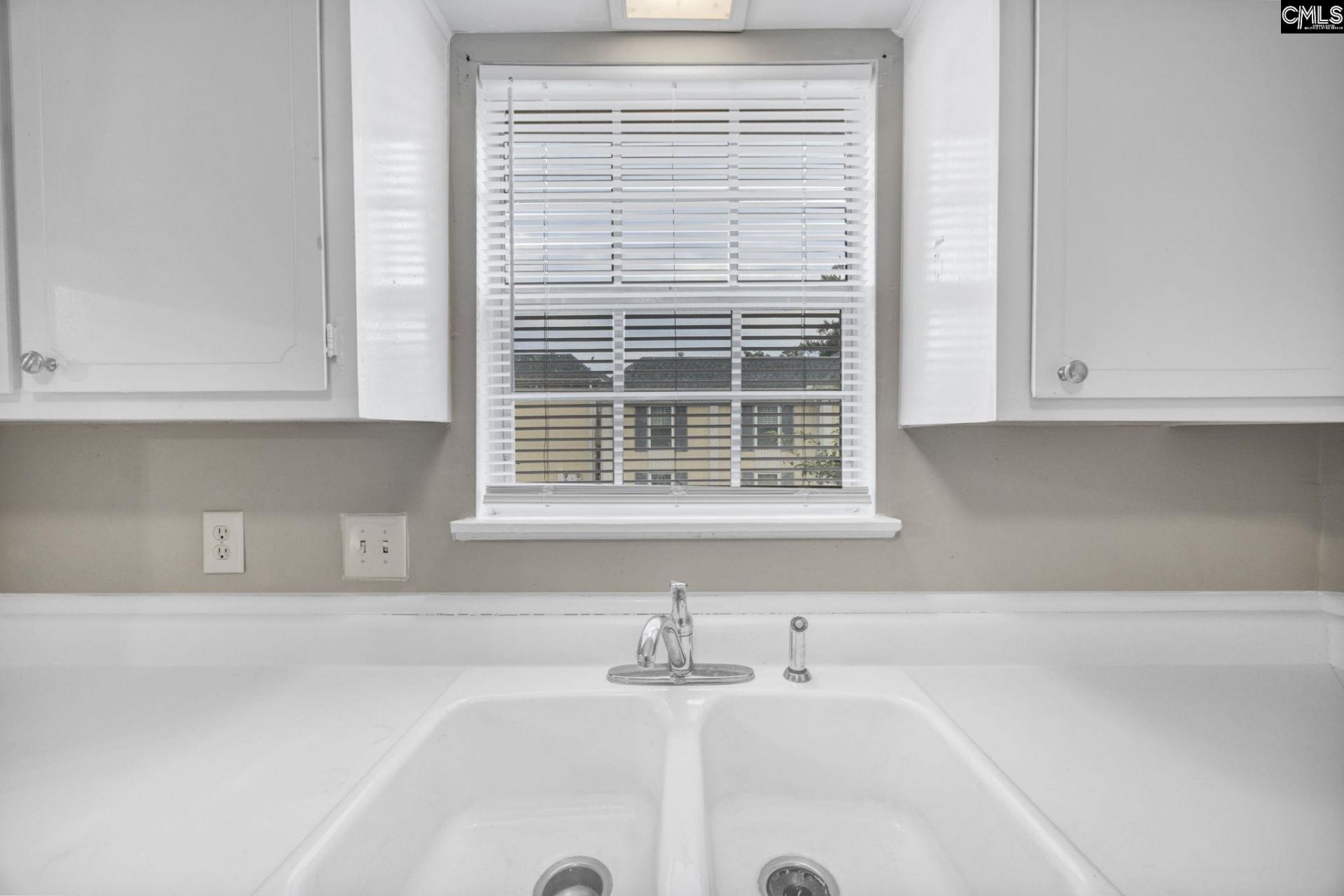 3600 Chateau Drive  Photo 19