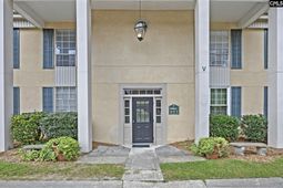 3600 Chateau Drive  photo 4