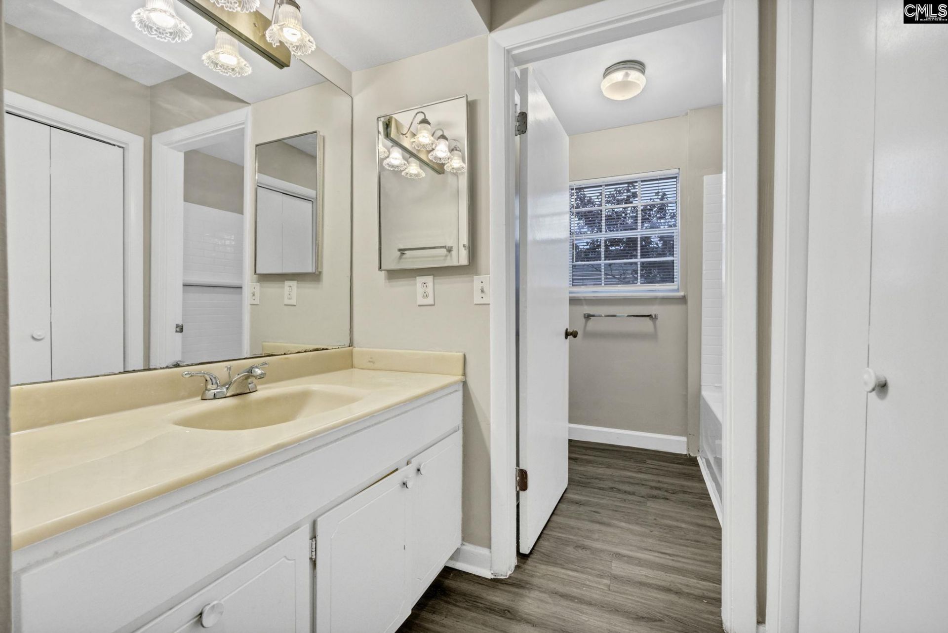 3600 Chateau Drive  Photo 26