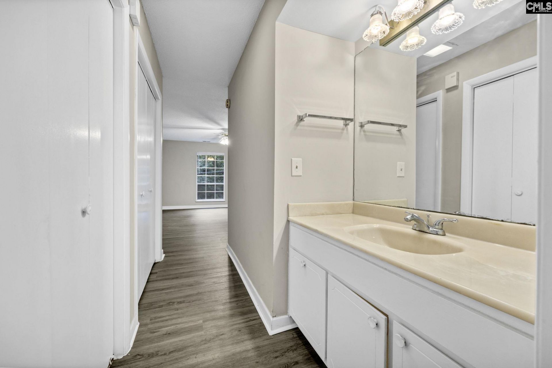 3600 Chateau Drive  Photo 27