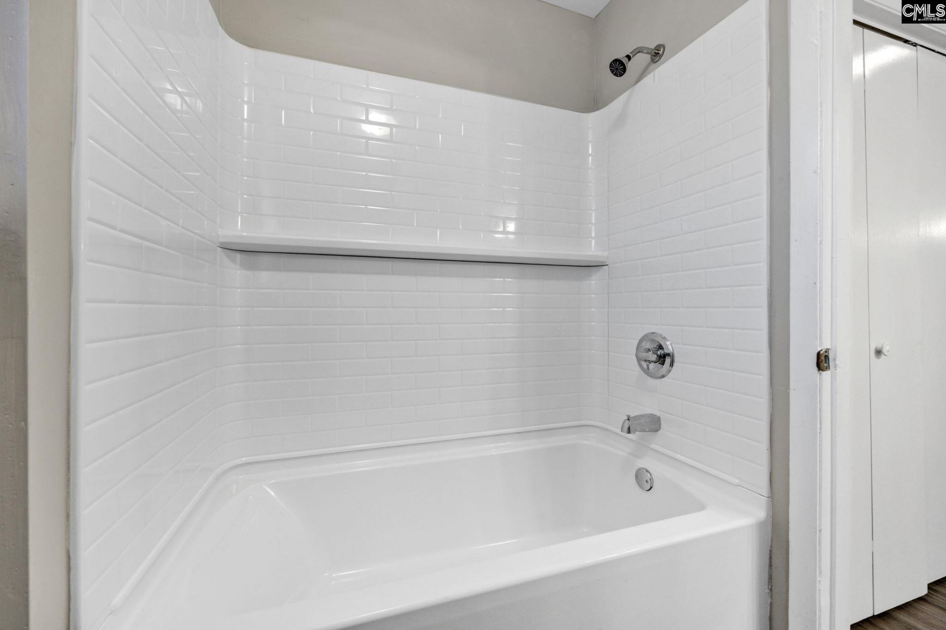 3600 Chateau Drive  Photo 28