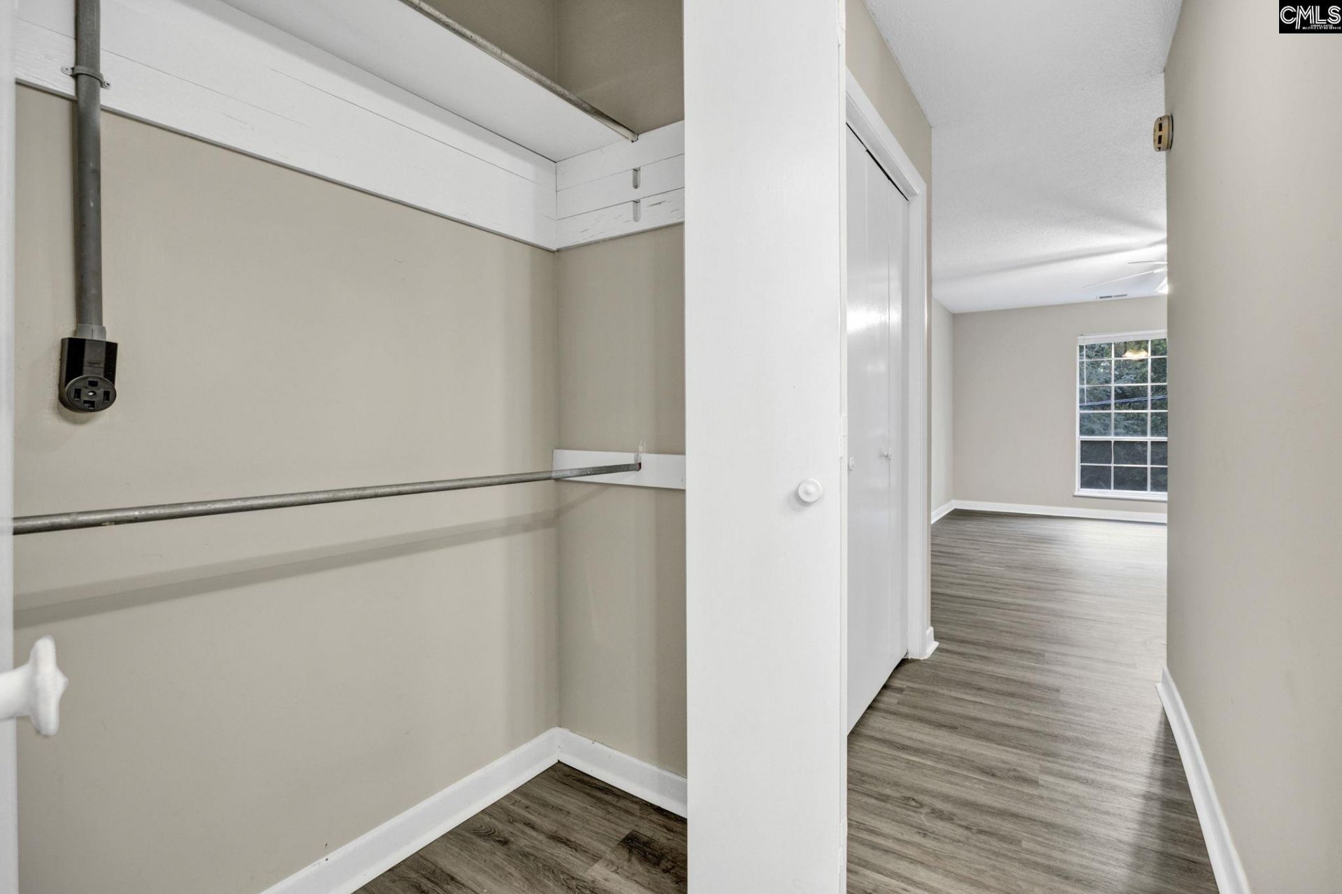 3600 Chateau Drive  Photo 29