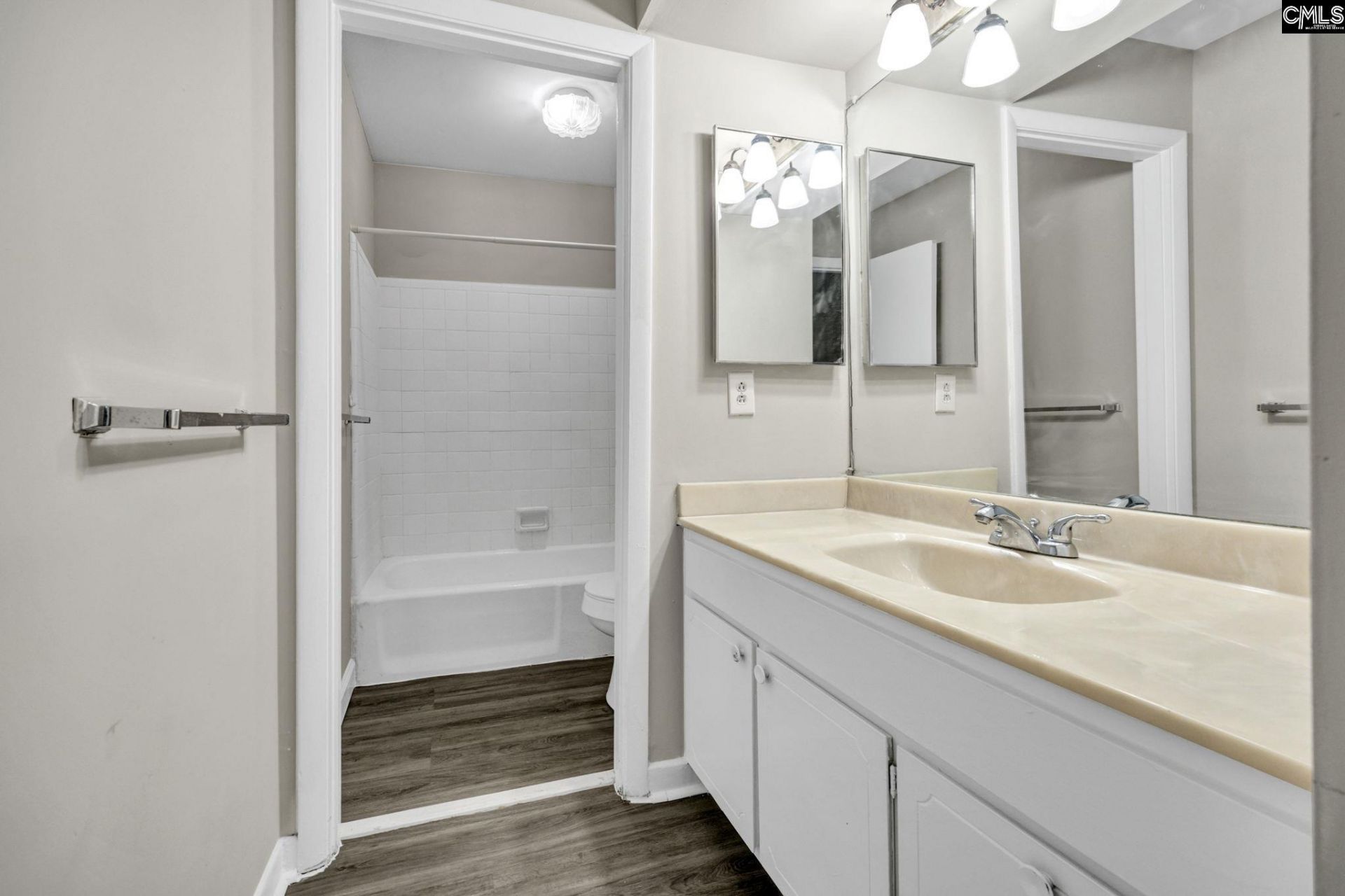 3600 Chateau Drive  Photo 32
