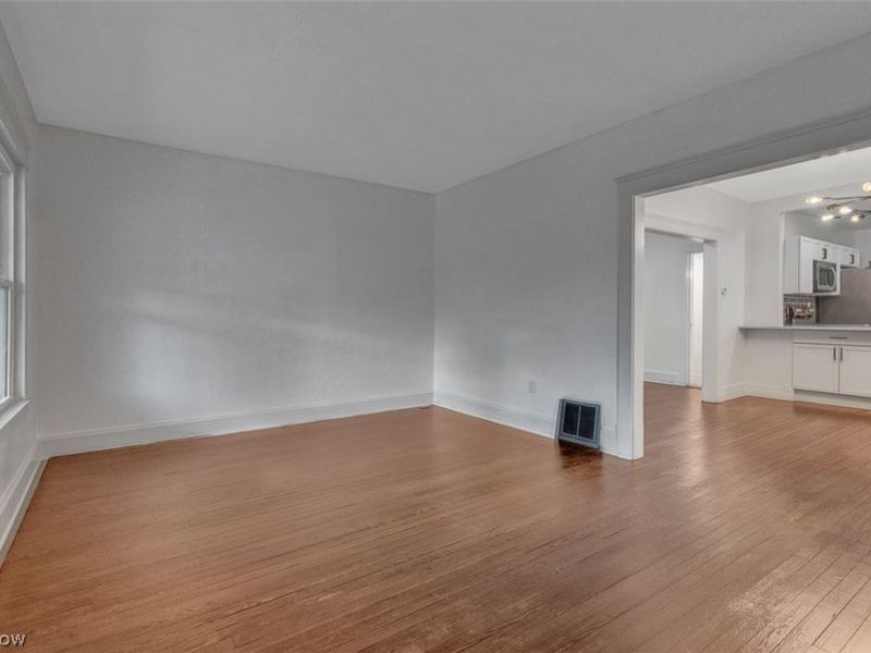 1567 Coutant Avenue , Lakewood, OH 44107 Photo 9