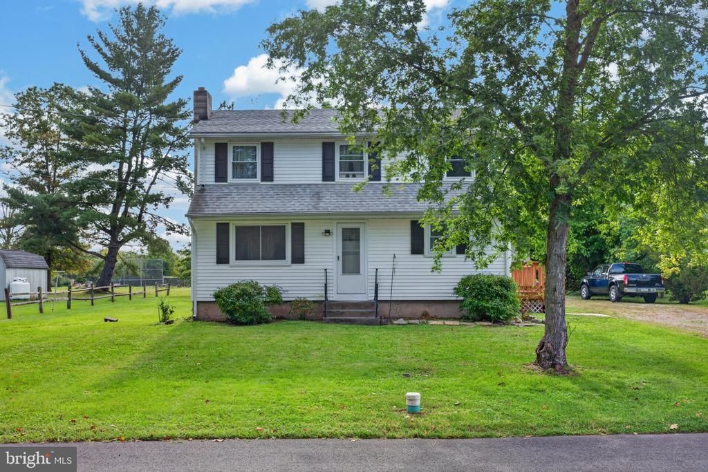 1530 HILLTOP ROAD, POTTSTOWN, PA 19464
