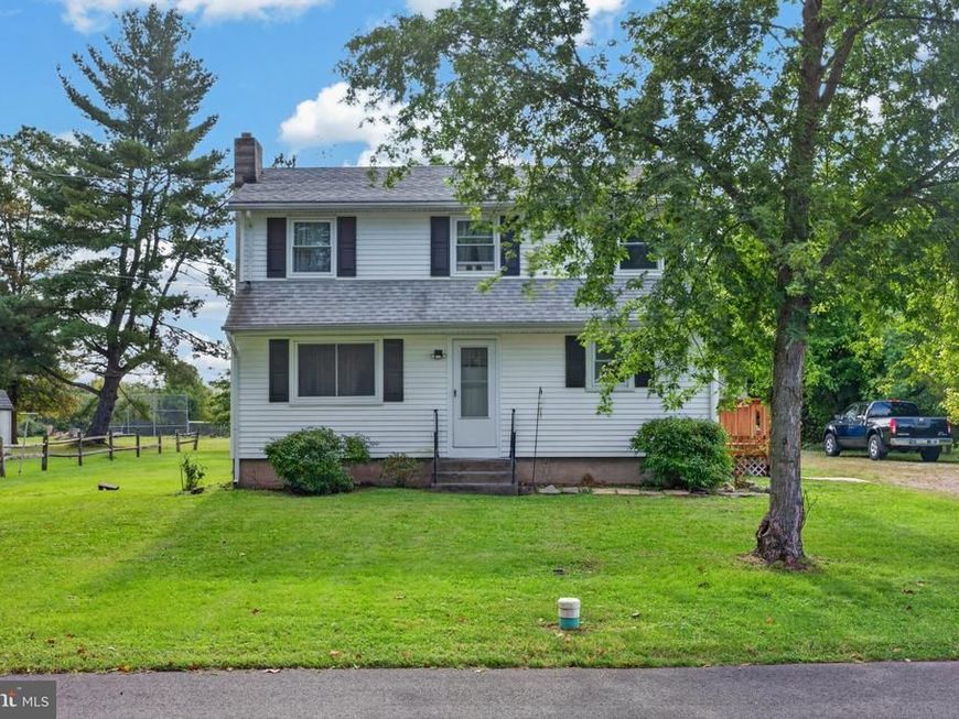1530 Hilltop Road, Pottstown, PA 19464 Main Photo