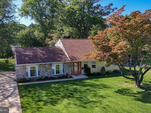 1914 SHIPLEY ROAD, WILMINGTON, DE 19803
