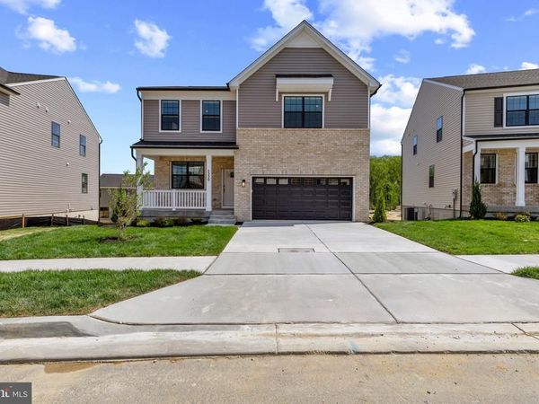 5118 GLISTENING POND WAY , UPPER MARLBORO, MD 20772
