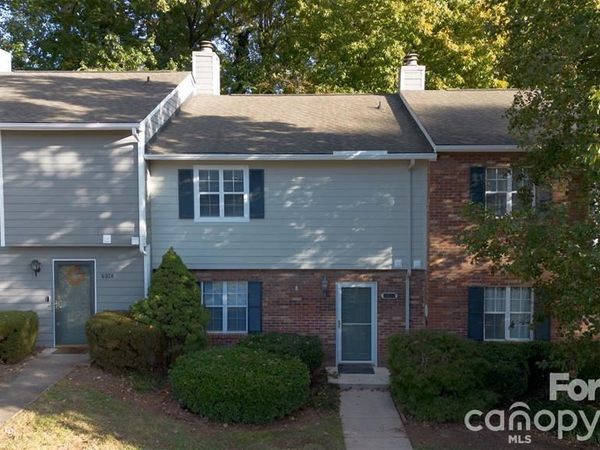 6022 Heath Valley Road , Charlotte, NC 28210