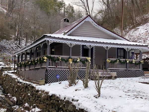 300 N Main Street, Marshall, NC 28753