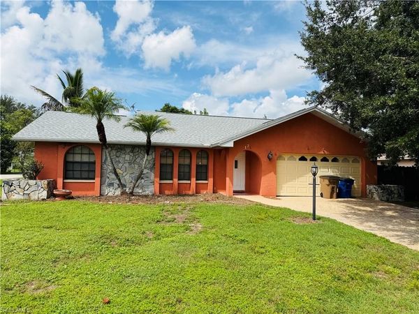 124 Sebring CIR , LEHIGH ACRES, FL 33936