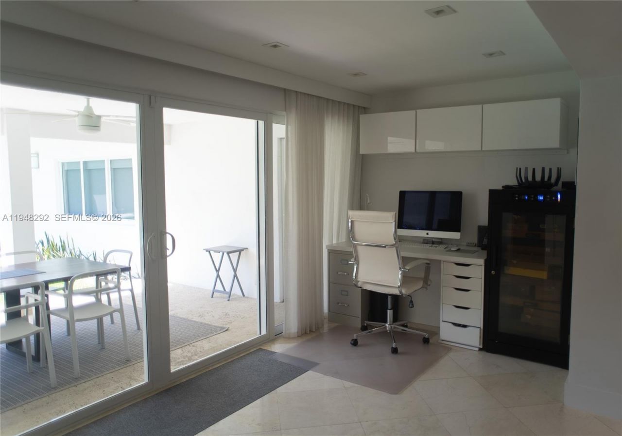 2110 Keystone Blvd , North Miami, FL 33181 Photo