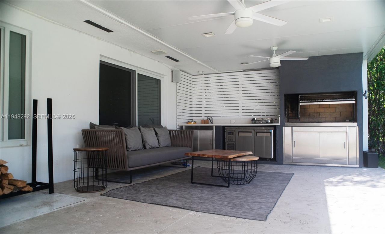 2110 Keystone Blvd , North Miami, FL 33181 Photo