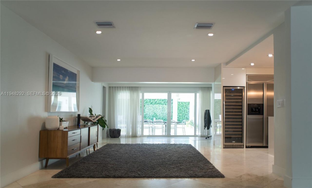 2110 Keystone Blvd , North Miami, FL 33181 Photo