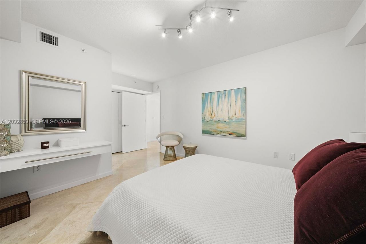 7600 Collins Ave , Unit 1012, Miami Beach, FL 33141 Photo