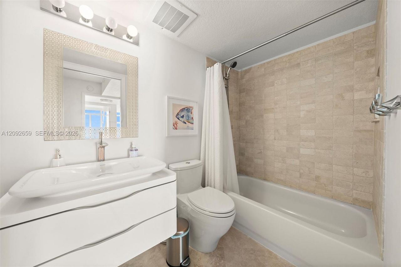 7600 Collins Ave , Unit 1012, Miami Beach, FL 33141 Photo