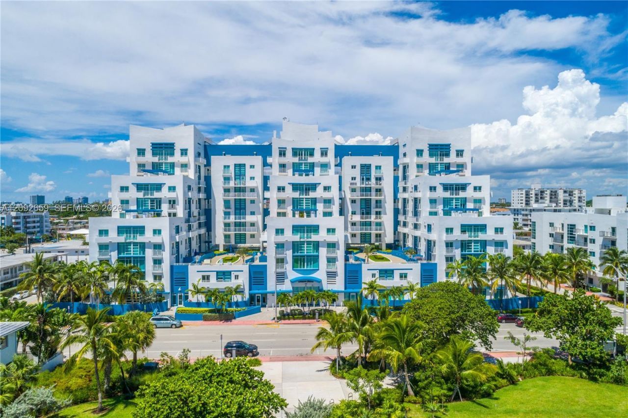 7600 Collins Ave , Unit 1012, Miami Beach, FL 33141 Photo