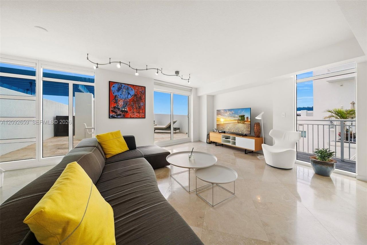 7600 Collins Ave , Unit 1012, Miami Beach, FL 33141 Photo
