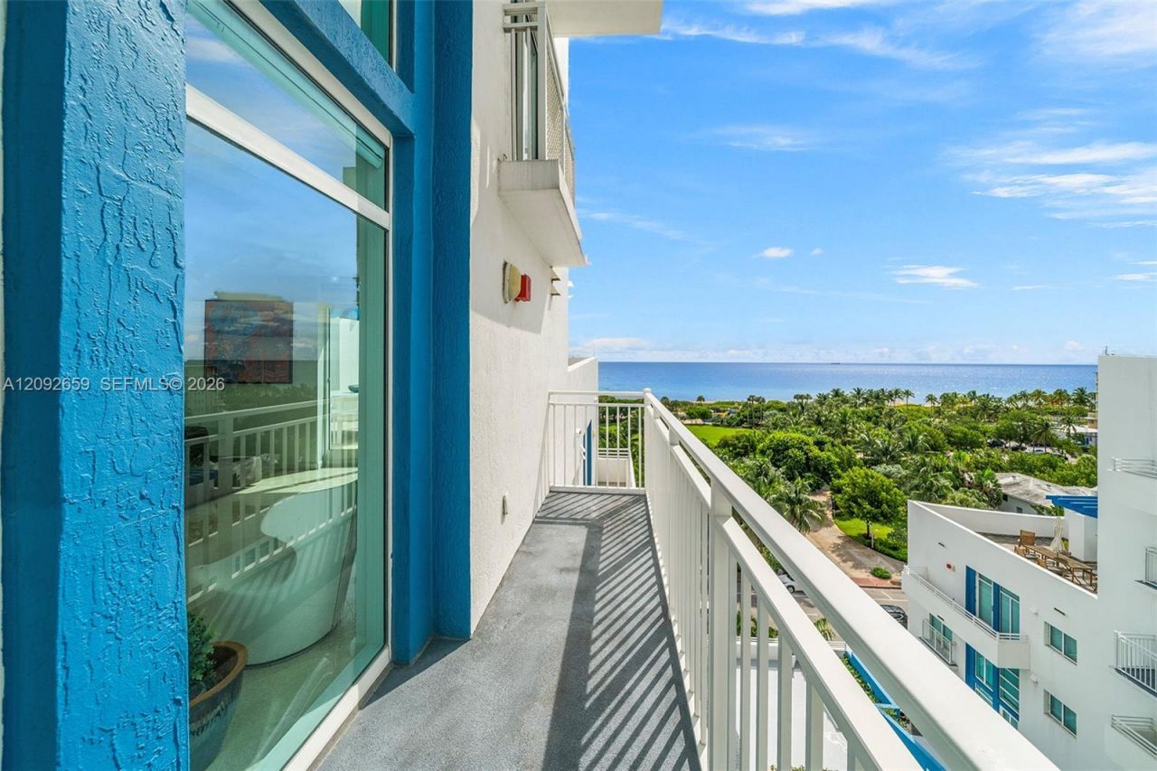 7600 Collins Ave , Unit 1012, Miami Beach, FL 33141 Photo