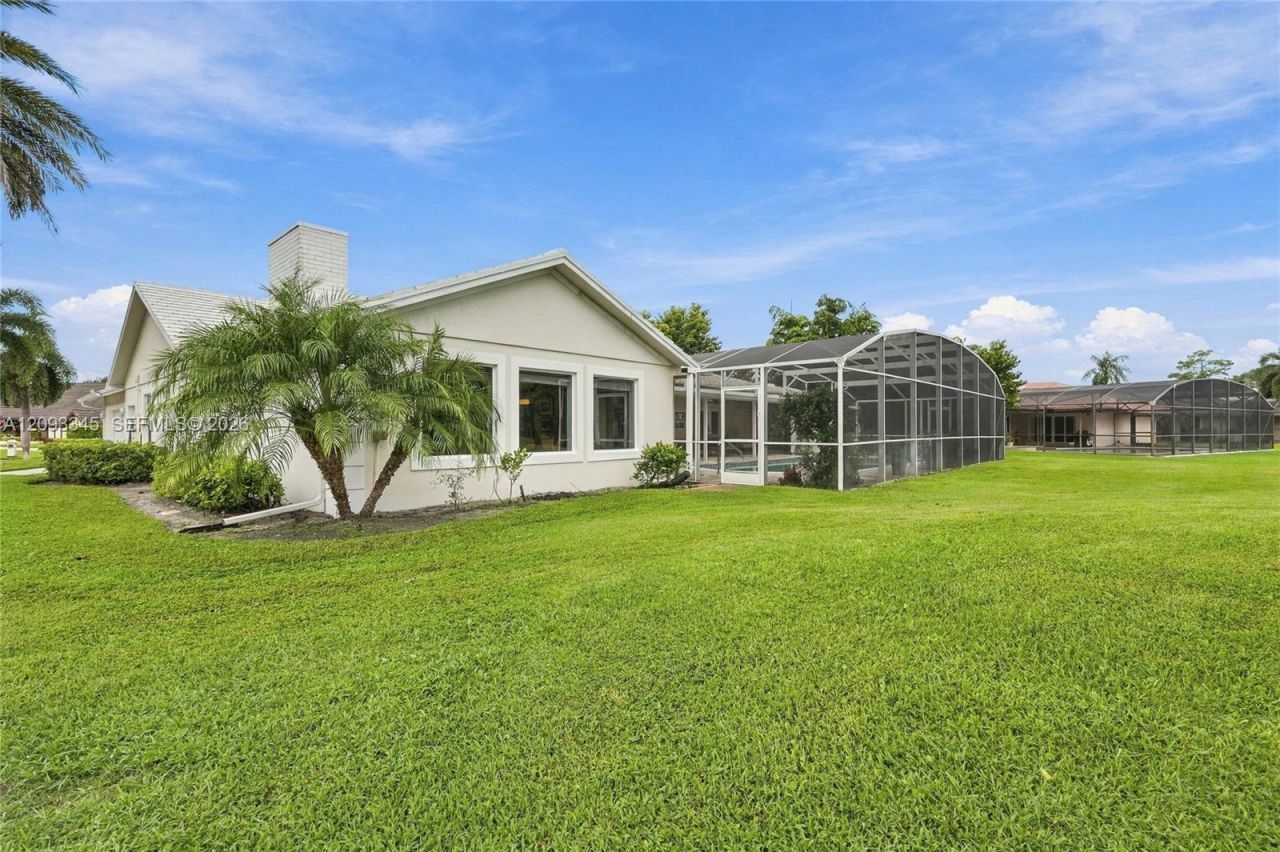 444 Glenbrook Dr , Atlantis, FL 33462 Photo