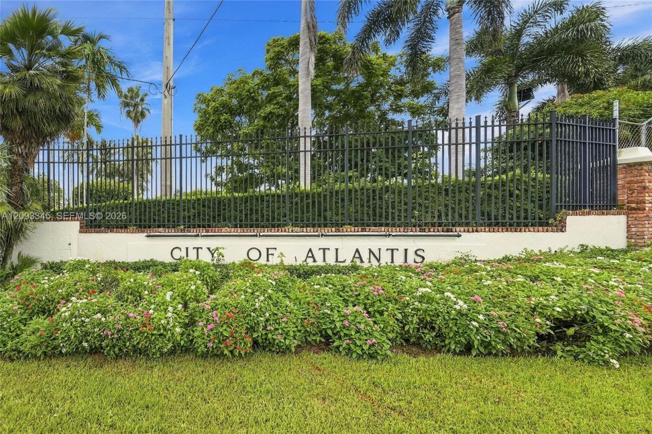 444 Glenbrook Dr , Atlantis, FL 33462 Photo