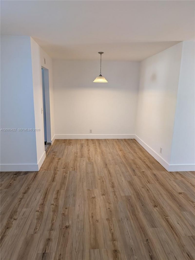 270 Layne Blvd , Unit 202, Hallandale Beach, FL 33009 Photo