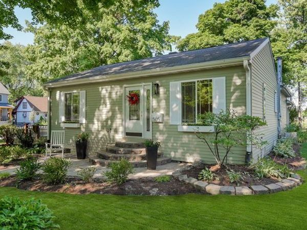 505 N Eagle Street , Naperville, IL 60563