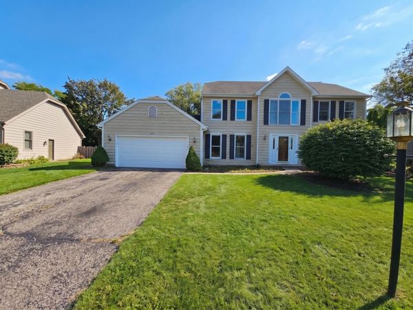 875 Crabtree Lane , Cary, IL 60013