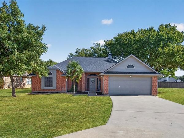 407 E Brooks Street, Forney, TX 75126