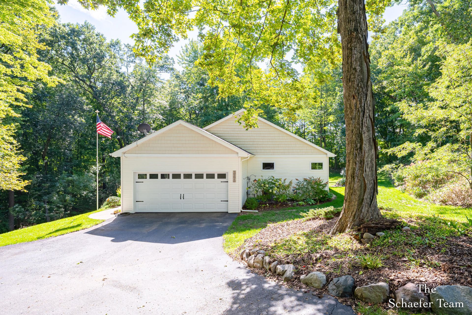 10920 Foreman Street Se, Lowell, MI 49331 Main Photo