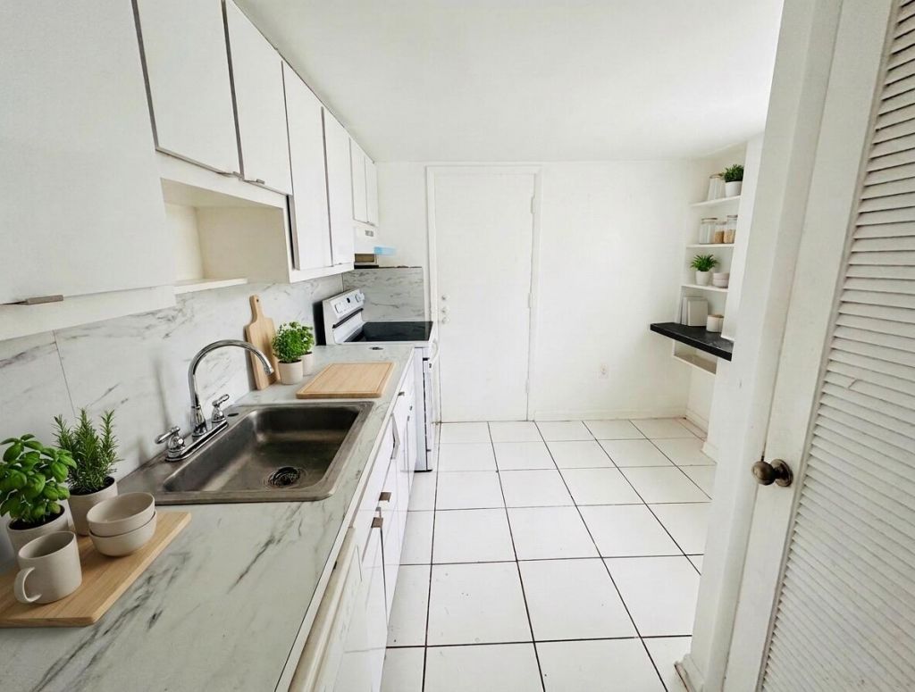 1080 94th Street, Unit 103, Bay Harbor Islands, FL 33154 Photo