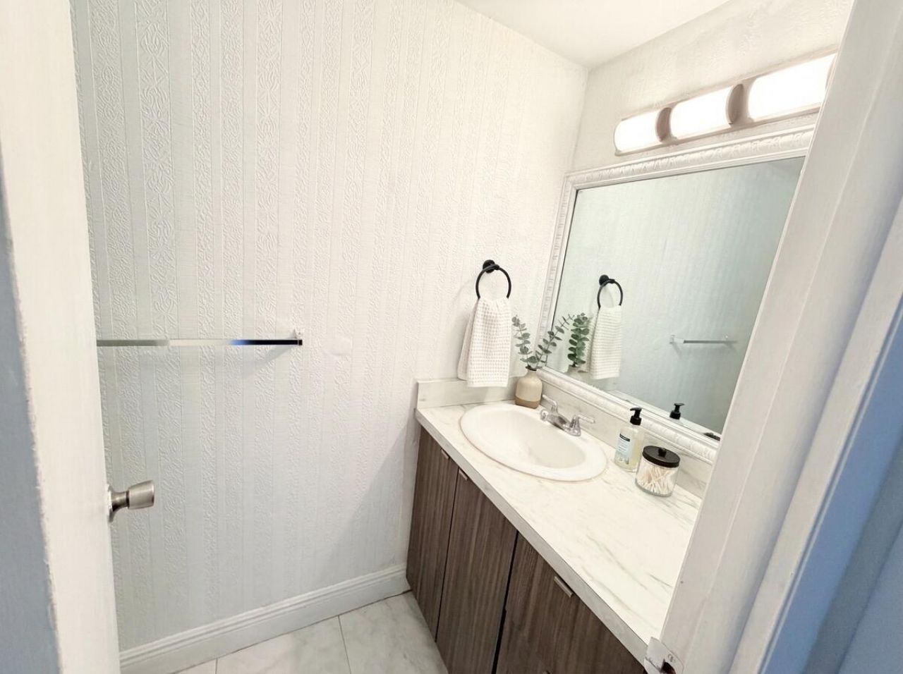 1080 94th Street, Unit 103, Bay Harbor Islands, FL 33154 Photo