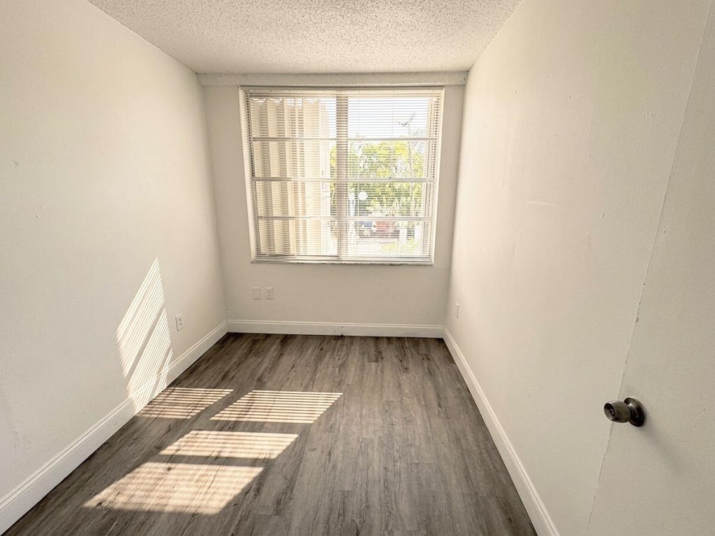 1080 94th Street, Unit 103, Bay Harbor Islands, FL 33154 Photo
